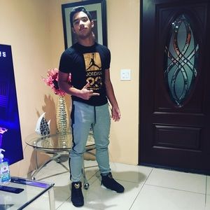 Meet your Posher, Cristian